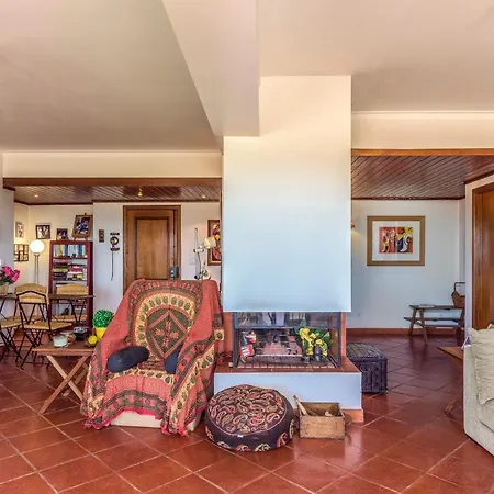 Flh Family With Balcony Apartment